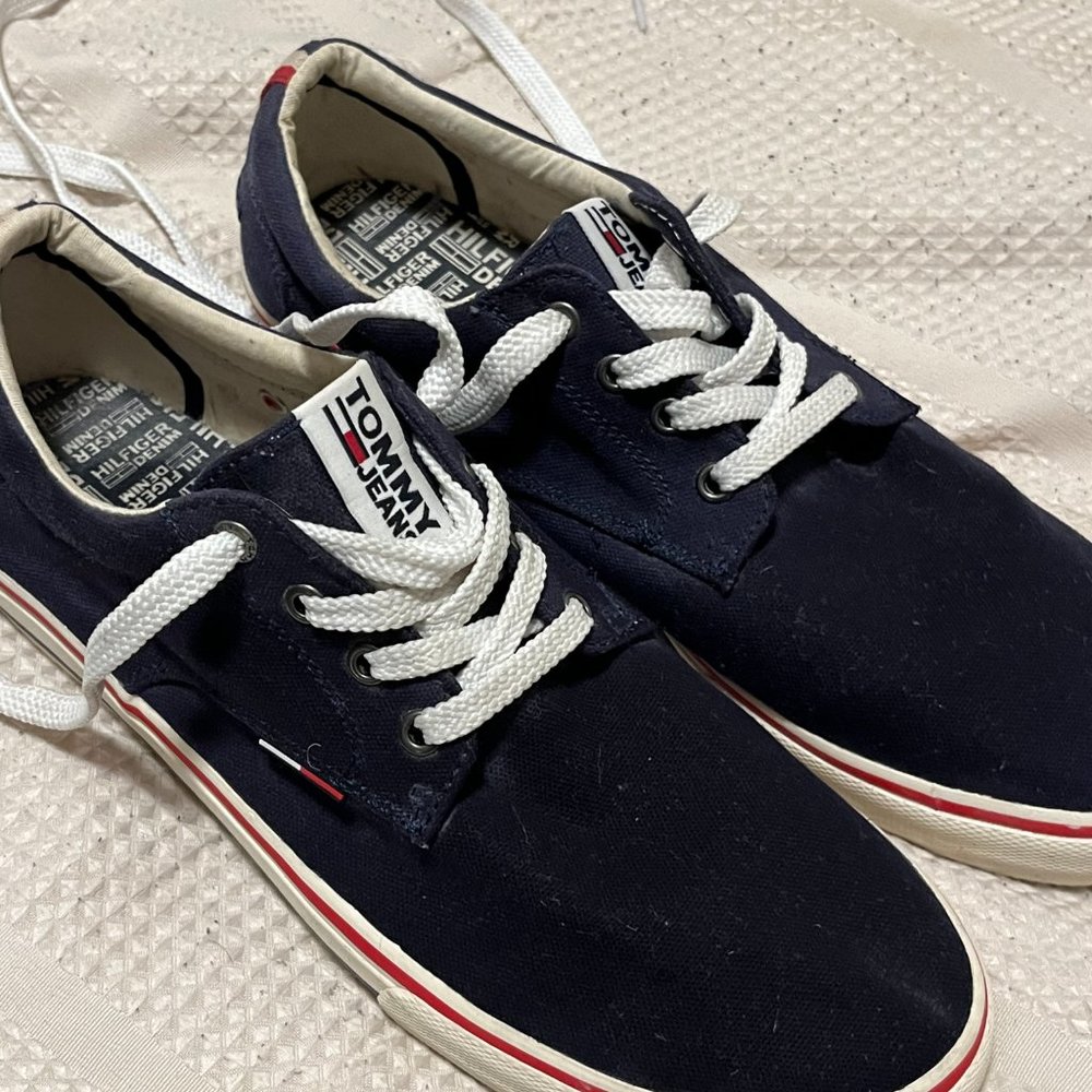 mens Tommy Hilfiger canvas shoes